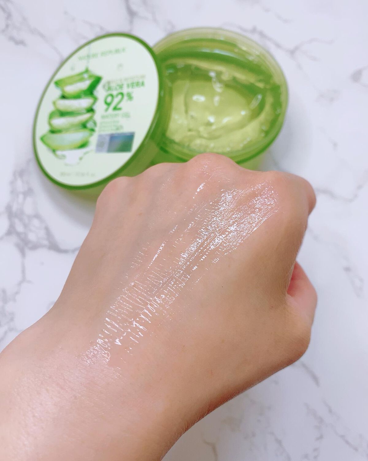 マイルド＆モイスチャーアロエジェル/ネイチャーリパブリック/ボディローションを使ったクチコミ（3枚目）