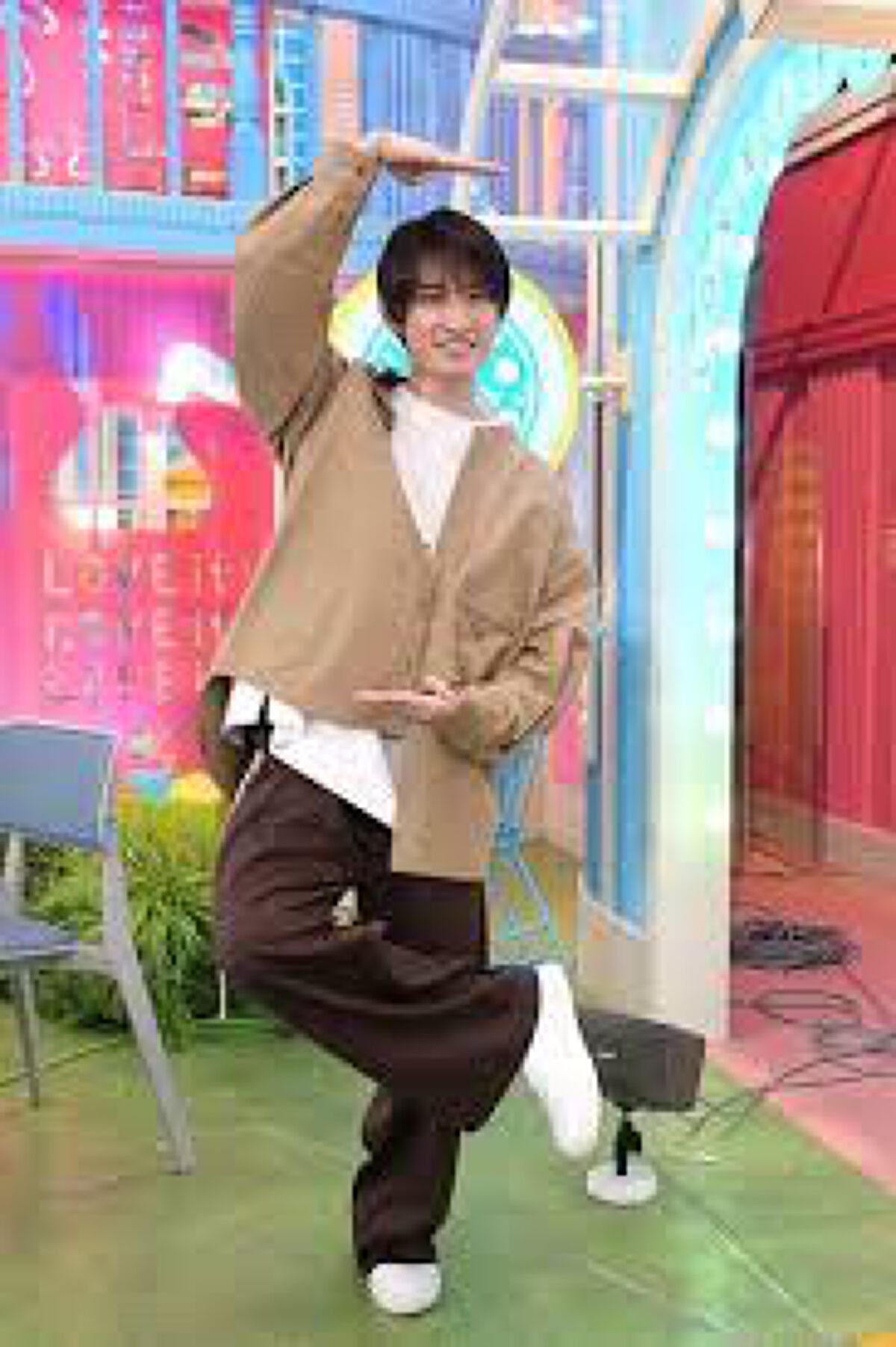 ザリガニ白米🍚 on LIPS 「今日6月27日はSnowManのラウールくんの誕生日🎂🎉そして..」(3枚目)