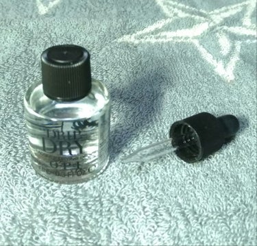 O・P・I ドリップドライのクチコミ「●オーピーアイ OPI　ドリップドライ

8ml　2,695円(Amazonより)


何とか.....」（2枚目）