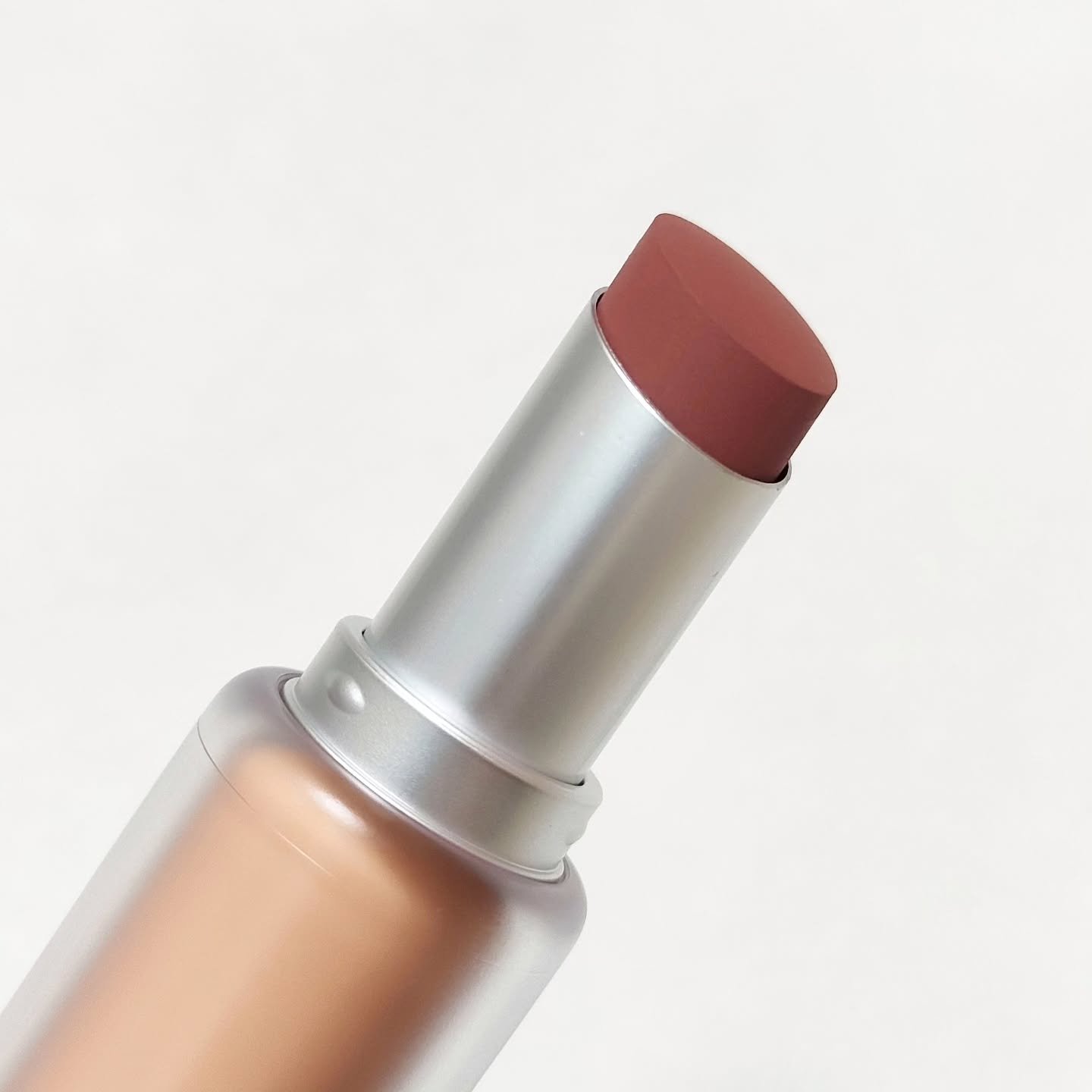 バルキーマットリップスティック/Laka/口紅を使ったクチコミ（3枚目）