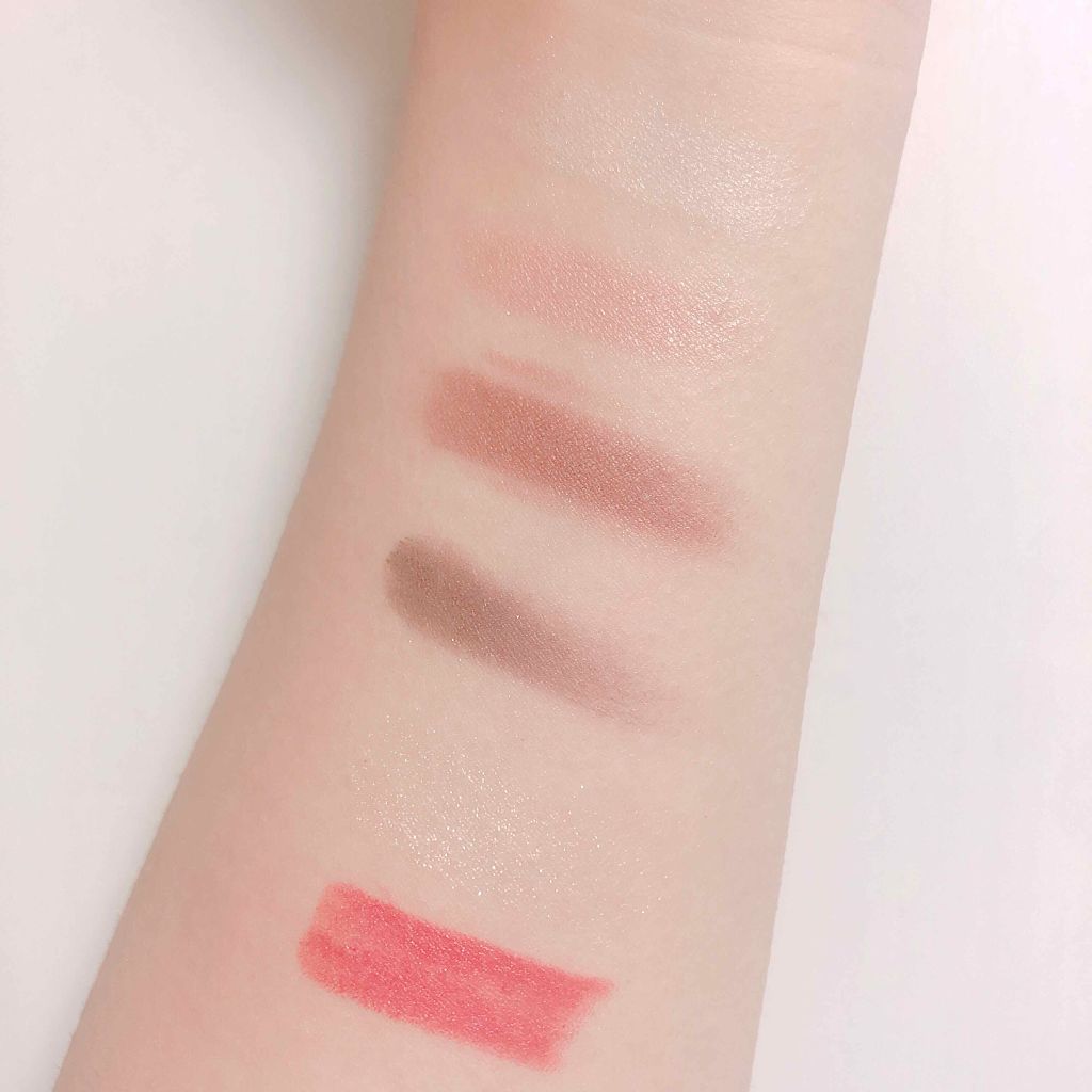 ブラッシング ハート/MAKEUP REVOLUTION/パウダーチークを使ったクチコミ（2枚目）