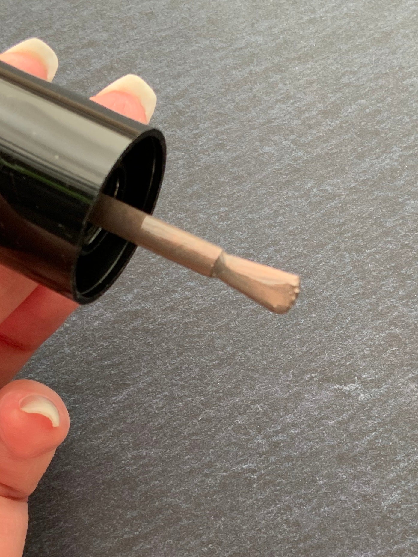 ヴィーガンネイルポリッシュ/ARTIDA OUD/マニキュアを使ったクチコミ(4枚目)