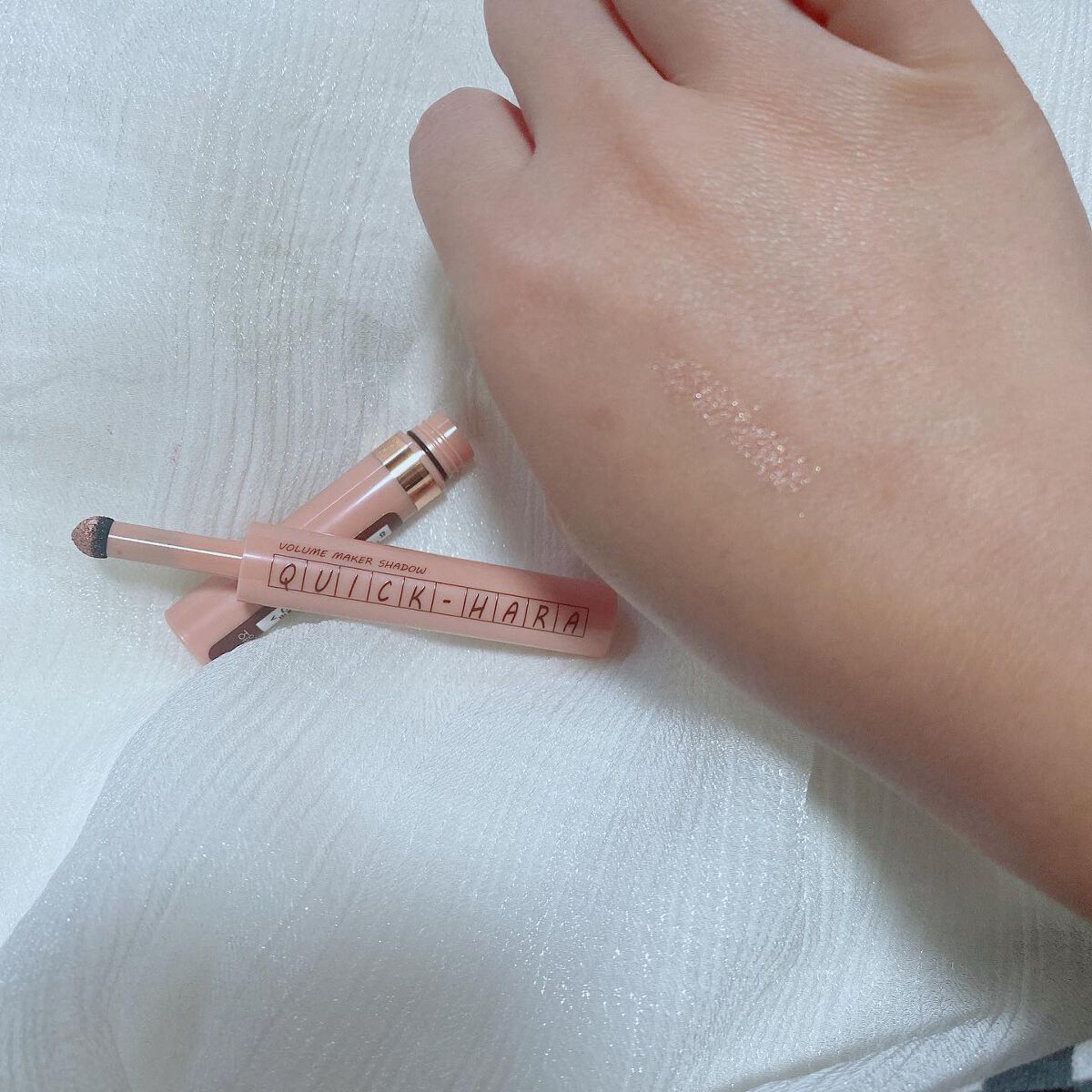 クイック ハラ ボリュームメーカーシャドウ 02/CORINGCO/スティックアイシャドウを使ったクチコミ（1枚目）