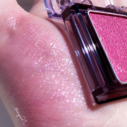 シアー グリッターアイズ/KiSS/単色アイシャドウを使ったクチコミ(5枚目)