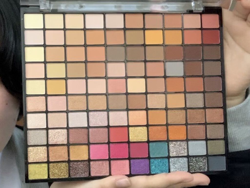 プロフェッショナルボリューム100カラー/Dolly Angel/アイシャドウパレットを使ったクチコミ（1枚目）