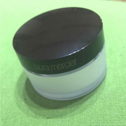 シークレット ブライトニング パウダー/ローラ メルシエ/ルースパウダーを使ったクチコミ(1枚目)