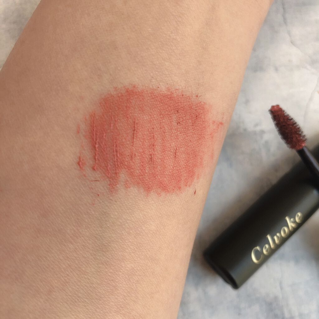 セルヴォーク インディケイトアイブロウマスカラ C 〈C〉EX01 グァバ ＜限定色＞/Celvoke/眉マスカラを使ったクチコミ（3枚目）