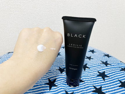 ブラック フレグランス スタイリング ヘアエッセンス/LEXILIS/アウトバストリートメントを使ったクチコミ(3枚目)