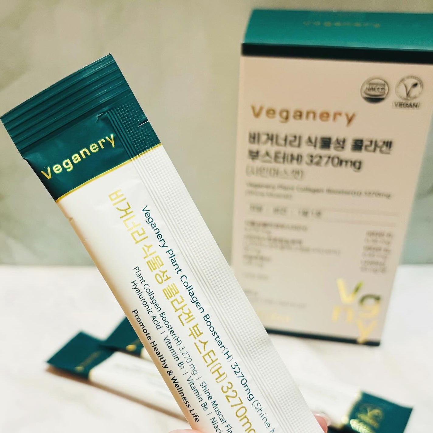 ヴィーガナリー低分子植物性コラーゲンブースターファーストショット/ダルバ/美容サプリメントを使ったクチコミ(2枚目)