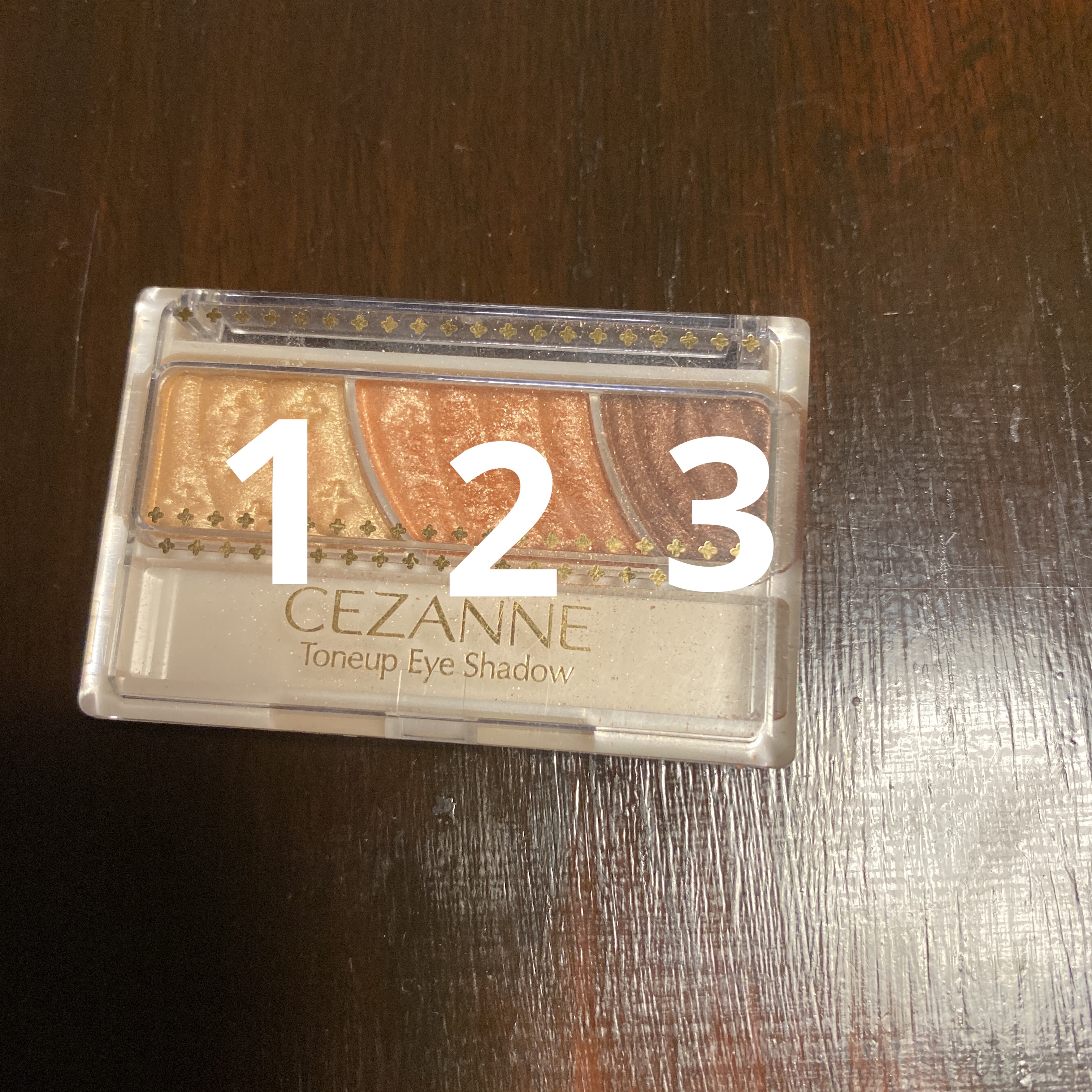 トーンアップアイシャドウ 08 ハニーブラウン/CEZANNE/アイシャドウパレットを使ったクチコミ（2枚目）