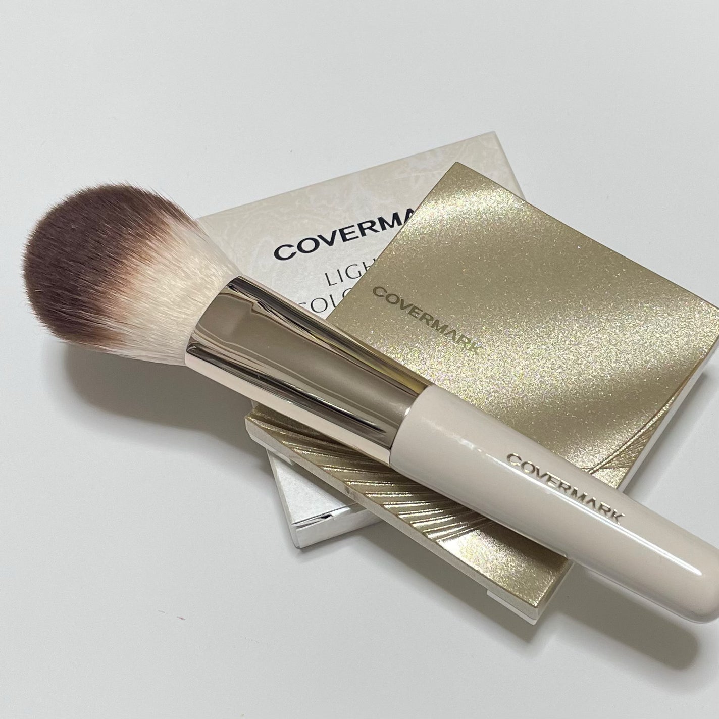 カバーマーク ライティング カラー パウダー/COVERMARK/パウダーチークを使ったクチコミ(3枚目)