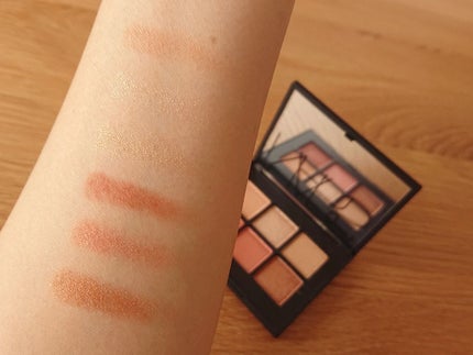ヴォワヤジュールアイシャドウパレット/NARS/アイシャドウパレットを使ったクチコミ(2枚目)