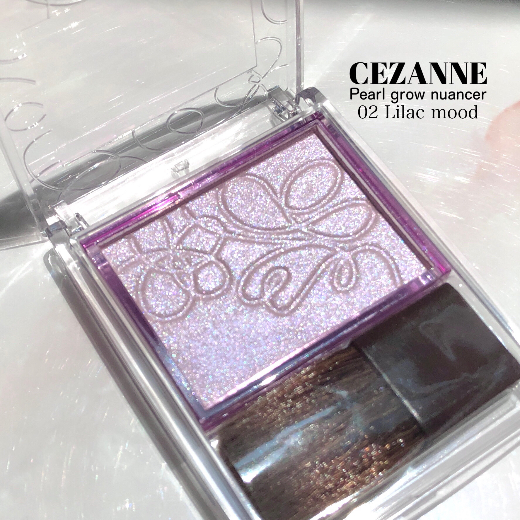 パールグロウニュアンサー/CEZANNE/パウダーハイライトを使ったクチコミ（2枚目）