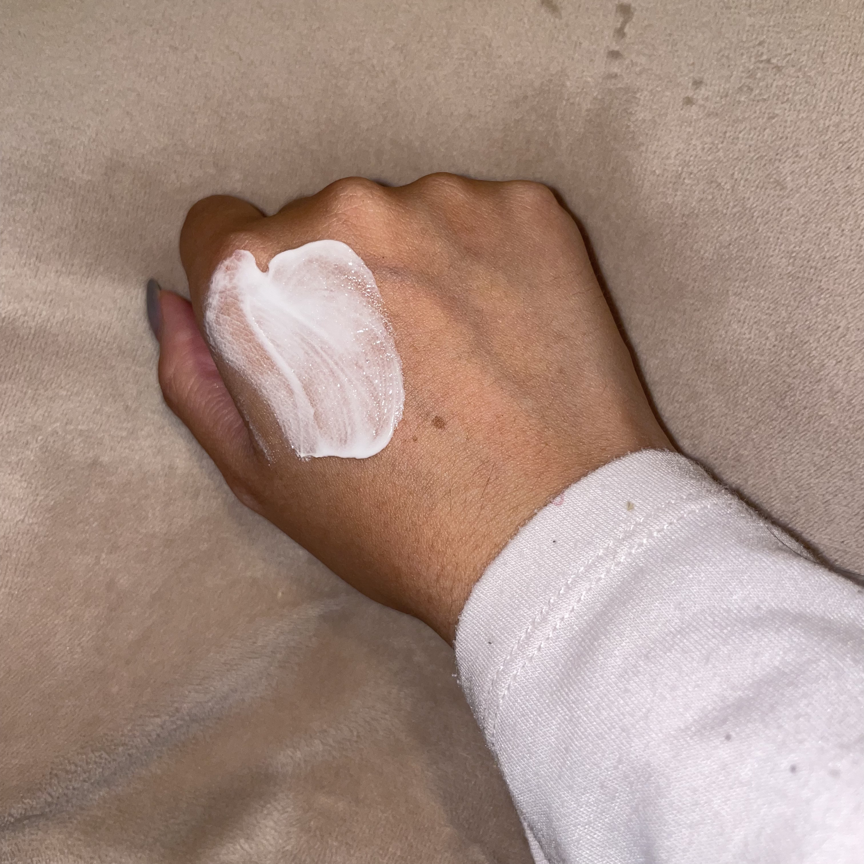 BnD ネックアイロン トーンアップ クリーム/BnD/ネック・デコルテケアを使ったクチコミ（3枚目）