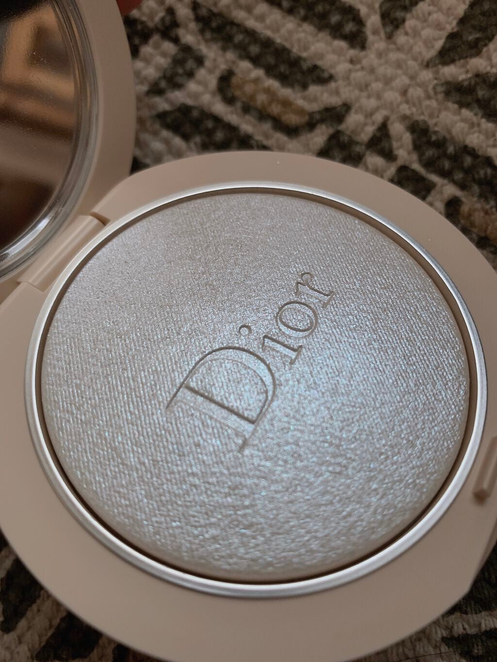 ディオールスキン フォーエヴァー クチュール ルミナイザー/Dior/プレストパウダーを使ったクチコミ(3枚目)