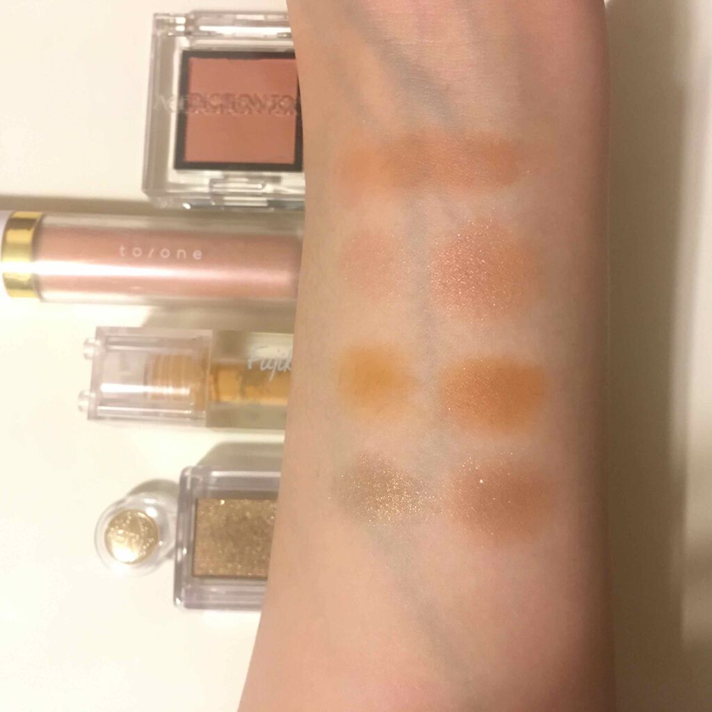 シャドーカスタマイズ/MAJOLICA MAJORCA/単色アイシャドウを使ったクチコミ（2枚目）