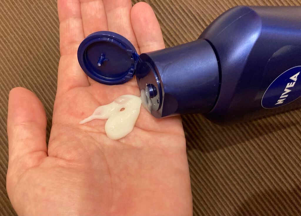 ニベア ロイヤルブルーボディミルク 美容ケア/ニベア/ボディミルクを使ったクチコミ(2枚目)