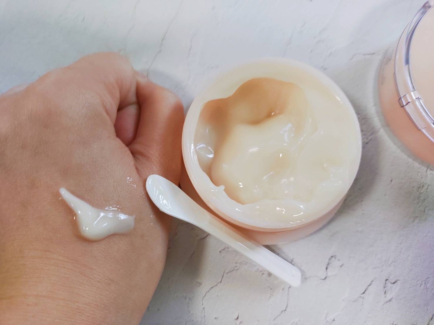 プレミアリフト/CANADEL/オールインワン化粧品を使ったクチコミ(2枚目)