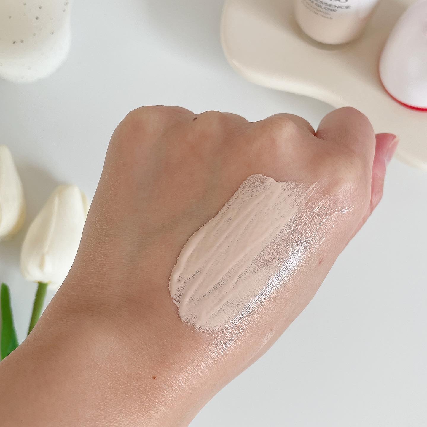 エッセンス スキングロウ ファンデーション/SHISEIDO/リキッドファンデーションを使ったクチコミ（3枚目）