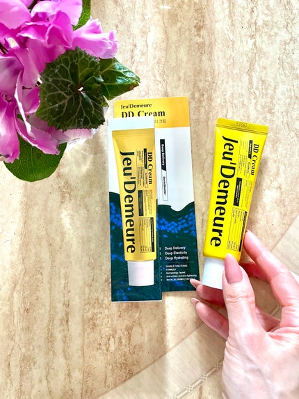 Shiho Arai on LIPS 「日本初上陸、韓国発の最強エイジングケアクリームジュディメール・..」(1枚目)