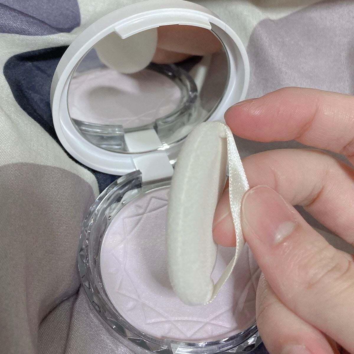 UVクリアフェイスパウダー/CEZANNE/プレストパウダーを使ったクチコミ(4枚目)