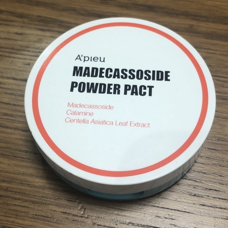 A’pieu マデカソ　パウダーパクトのクチコミ「【A’pieuマデカソ　パウダーパクト】

アピューのマデカソCICAパウダーパクトは、敏感肌.....」（2枚目）