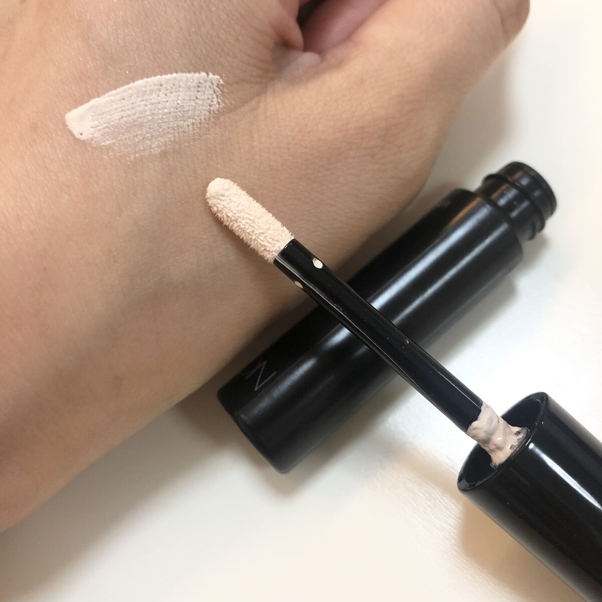 アイシャドウ プライマー/ADDICTION/アイシャドウベースを使ったクチコミ（2枚目）