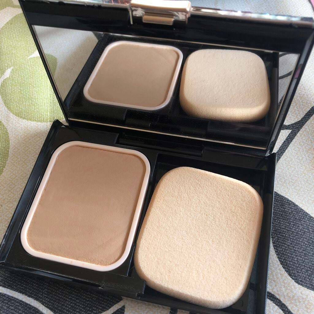 ドラマティックパウダリー&コンパクトケース 限定デザインセット SMⅡ/マキアージュ/パウダーファンデーションを使ったクチコミ(1枚目)