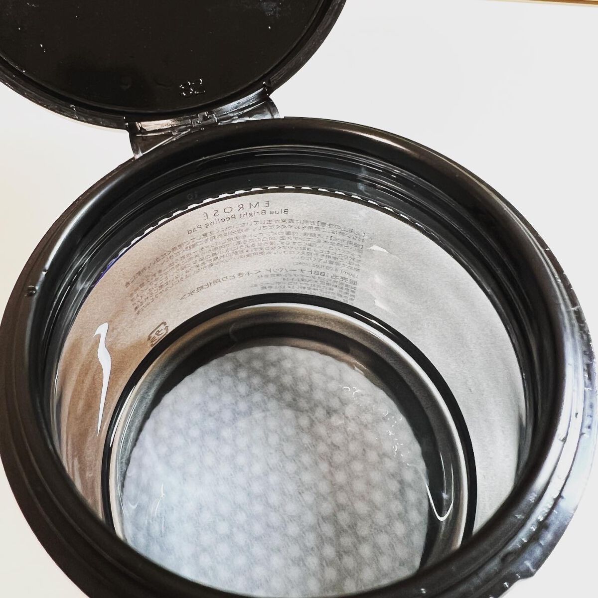 ブルーブライトピーリングパッド/EMROSÉ/トナーパッドを使ったクチコミ（2枚目）