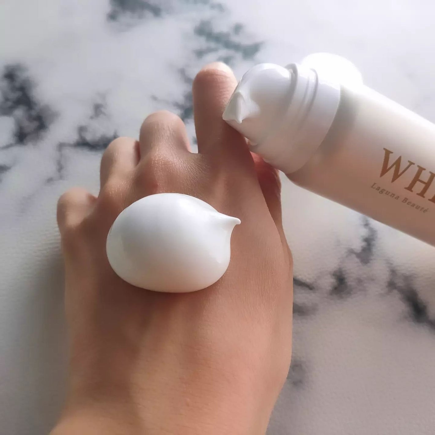 WHITEST(ホワイテスト) 炭酸泡美白美容液/ラグナボーテ/美容液を使ったクチコミ(3枚目)