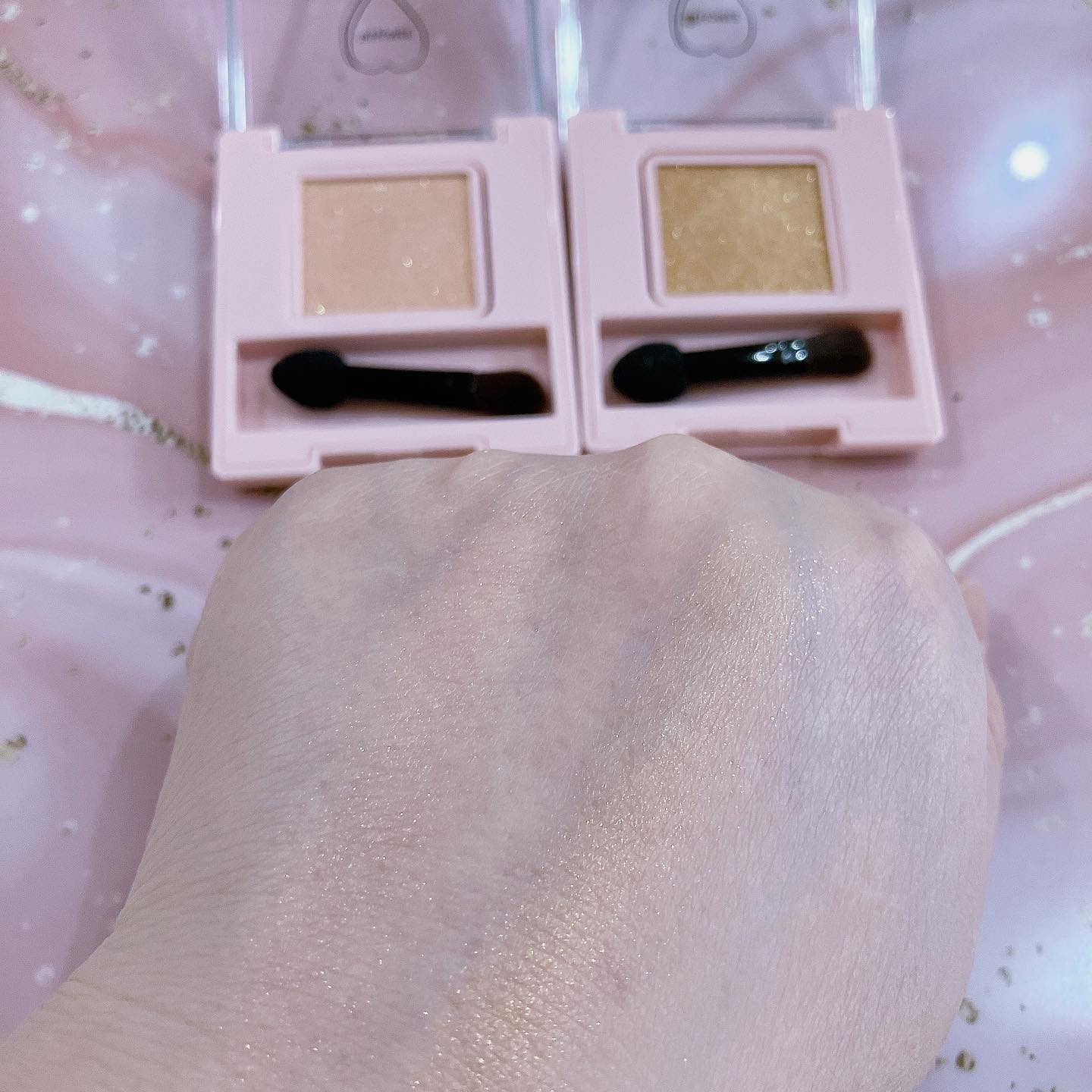 フーミー シングルラメシャドウ/WHOMEE/単色アイシャドウを使ったクチコミ（3枚目）