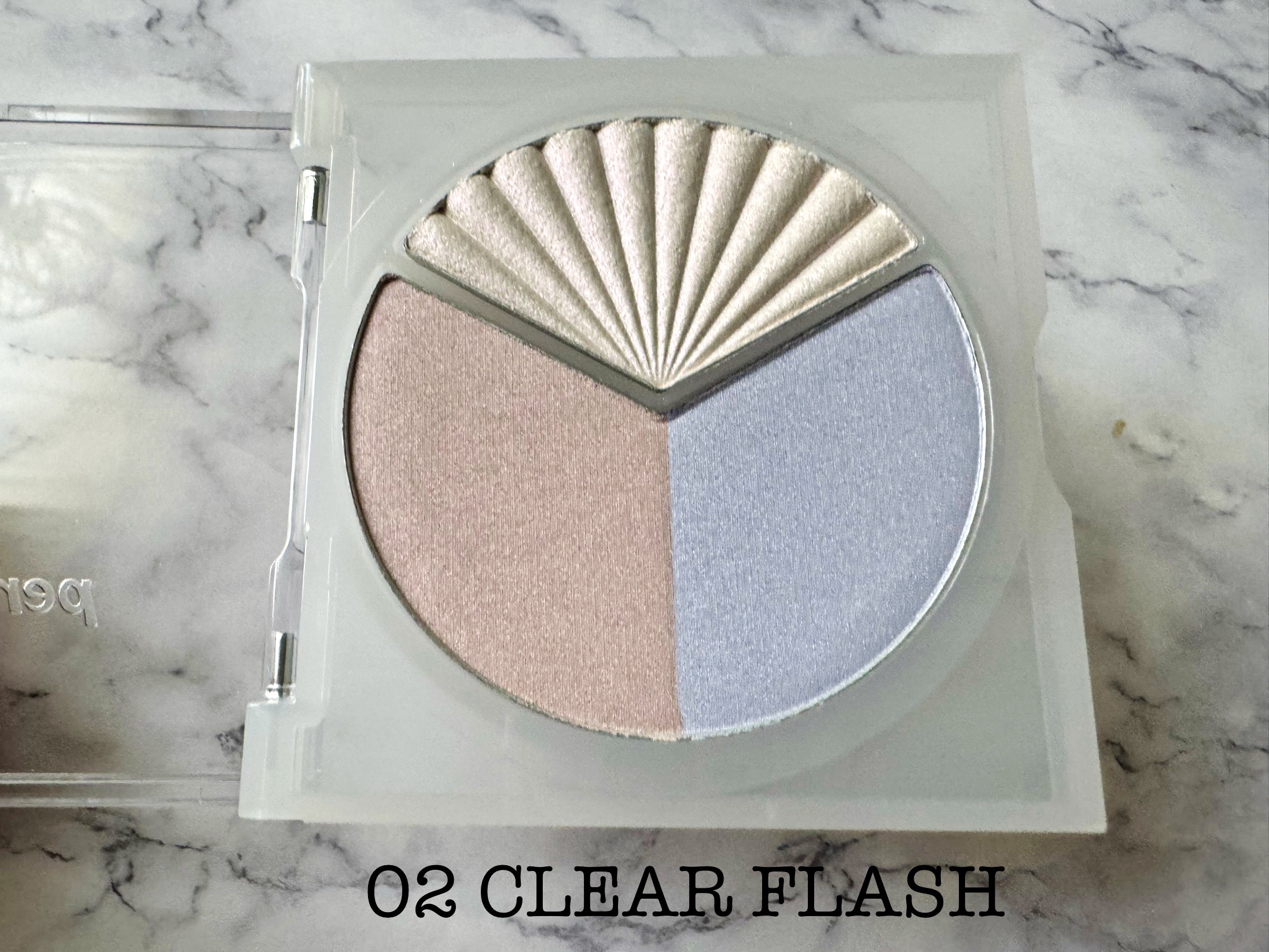 ブイ ハイライター 02 CLEAR FLASH/PERIPERA/ハイライト・シェーディングを使ったクチコミ（2枚目）