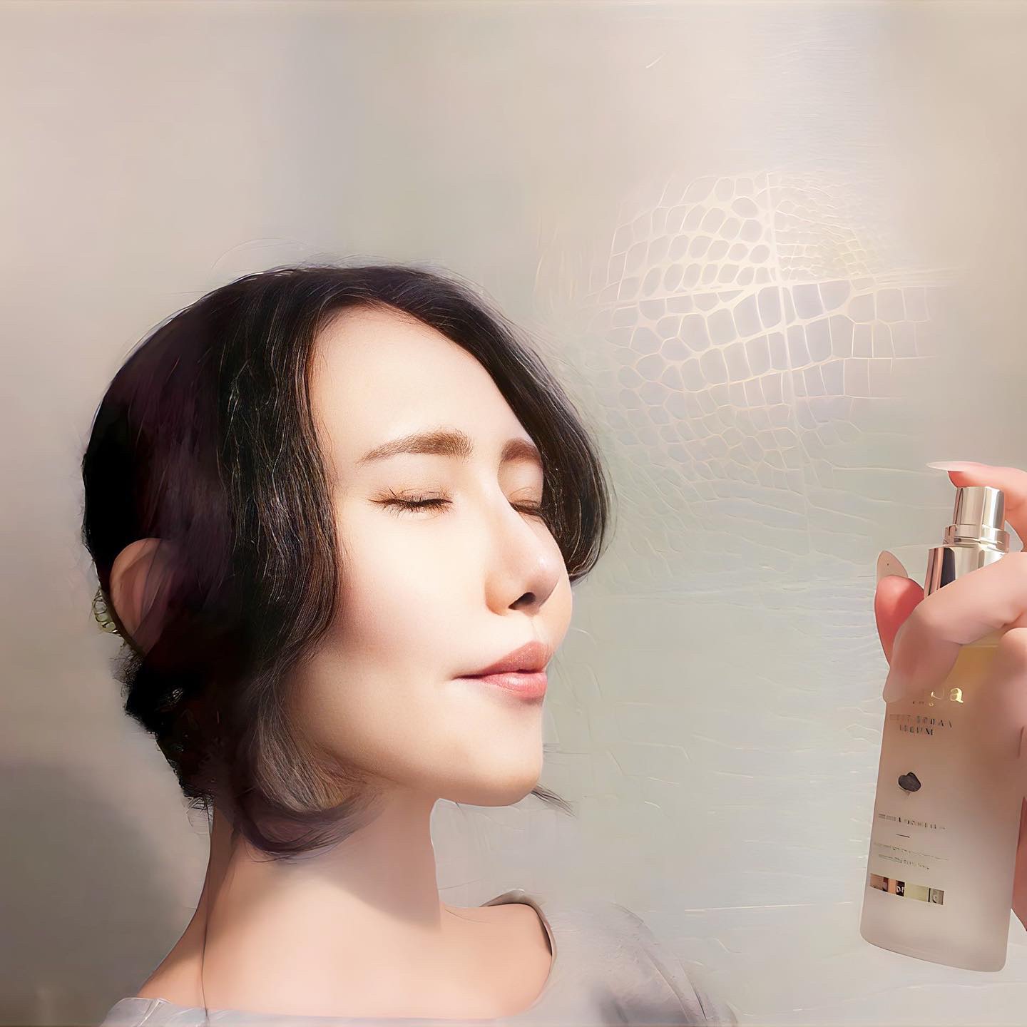 ダルバ ホワイトトリュフファーストスプレーセラム/ダルバ/ミスト状化粧水を使ったクチコミ（2枚目）