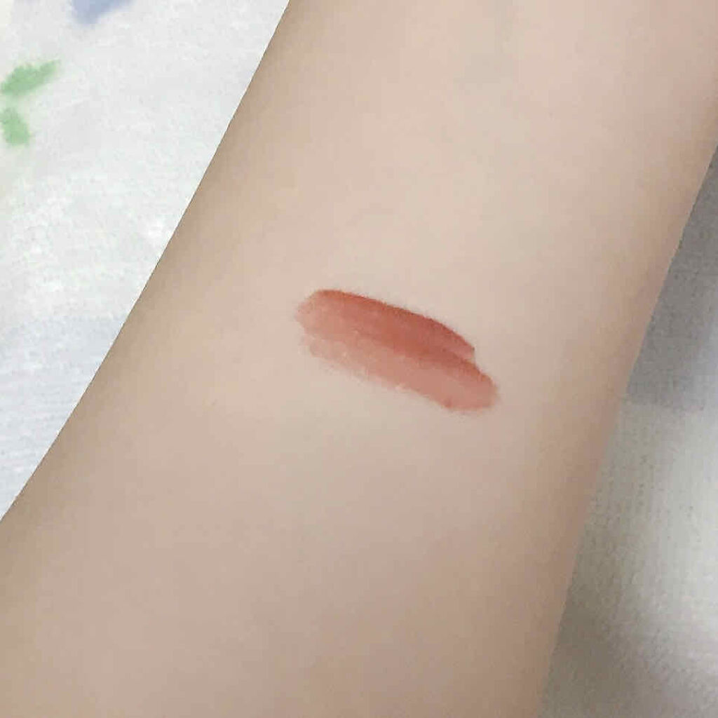 ムードインハンサーリキッドグロウ 06 イン・デップス/hince/口紅を使ったクチコミ（2枚目）