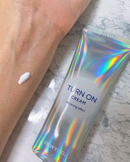 デュイセル ターンオンクリーム/DEWYCEL/フェイスクリームを使ったクチコミ(2枚目)