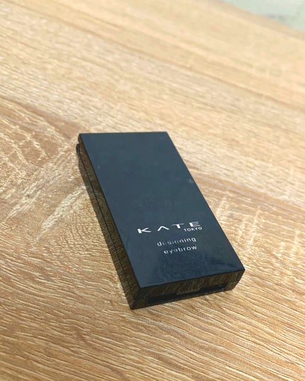 ケイト デザイニングアイブロウ3D/KATE/パウダーアイブロウを使ったクチコミ(2枚目)