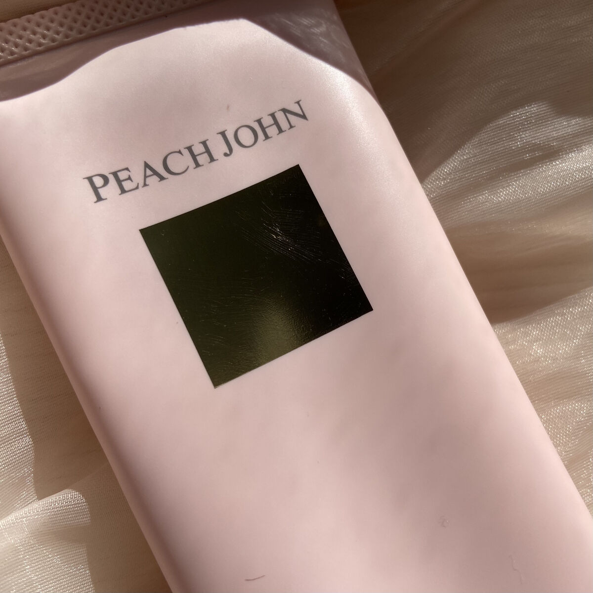 ボムバストクリーム　リッチ/PEACH JOHN/バストケア・ヒップケアを使ったクチコミ（2枚目）