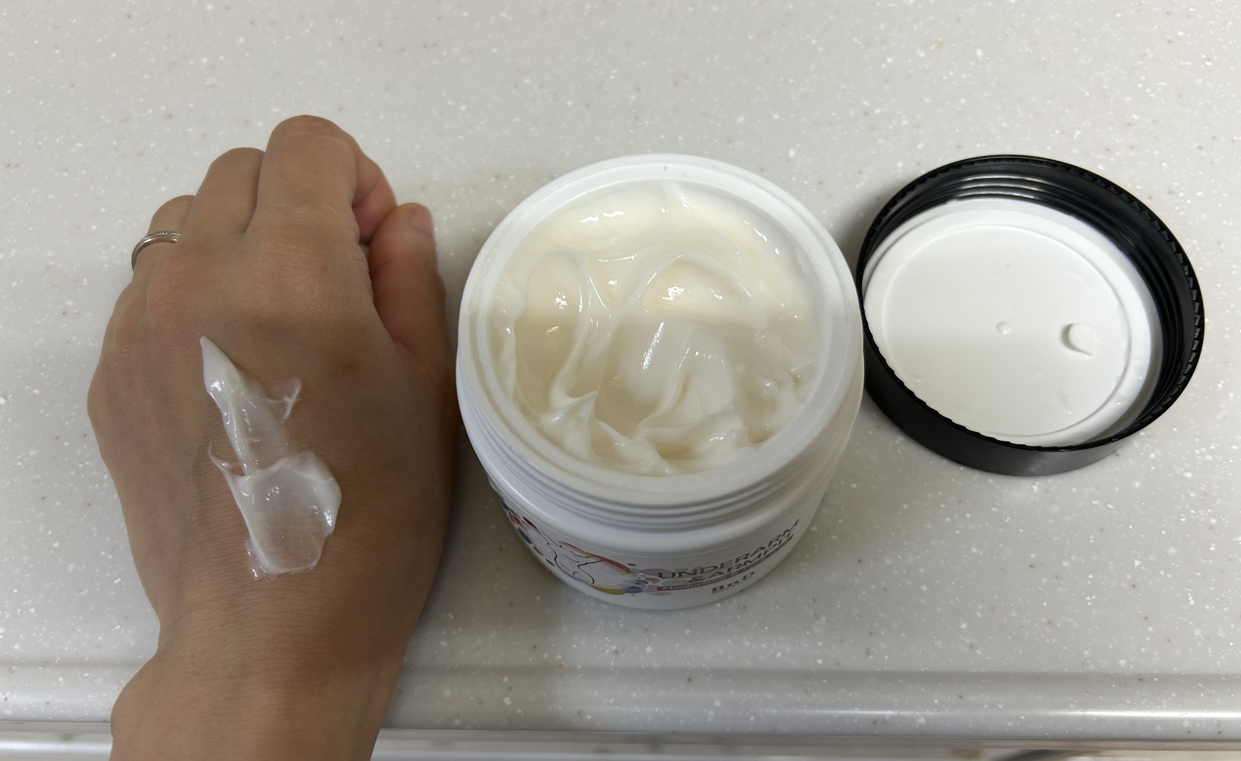 BnDアンダーアームクリーム(ボディクリーム)/BnD/デリケートゾーンケアを使ったクチコミ（3枚目）