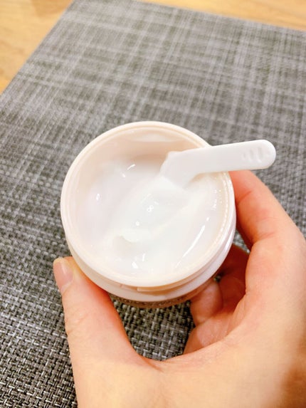 メディリフト ニードルリフトクリーム/YA-MAN TOKYO JAPAN/フェイスクリームを使ったクチコミ(4枚目)