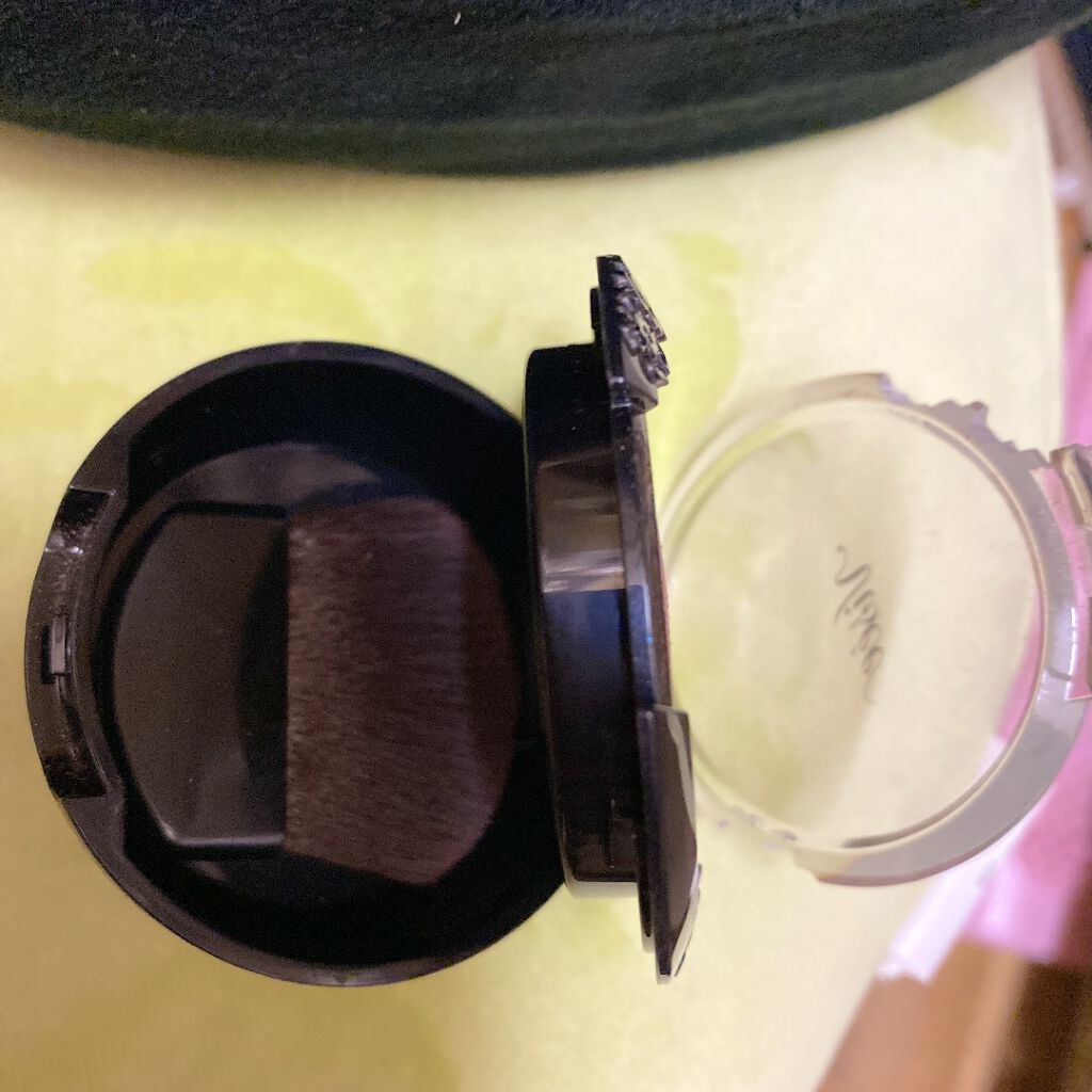 フォギーオンチークス Ｎ RD421　クラシックレッド/Visée/パウダーチークを使ったクチコミ（3枚目）