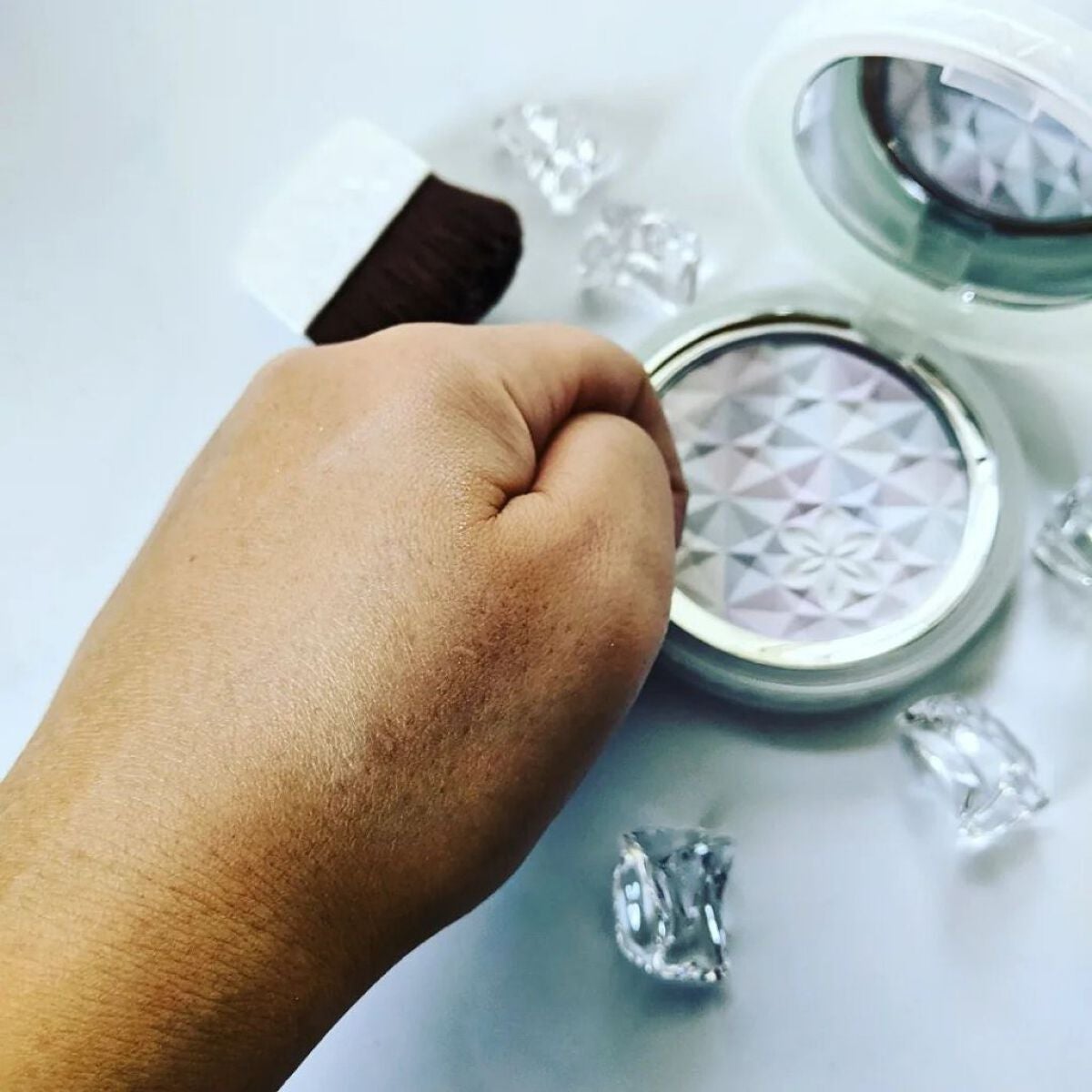 AQ オーラ リフレクター/DECORTÉ/プレストパウダーを使ったクチコミ(6枚目)