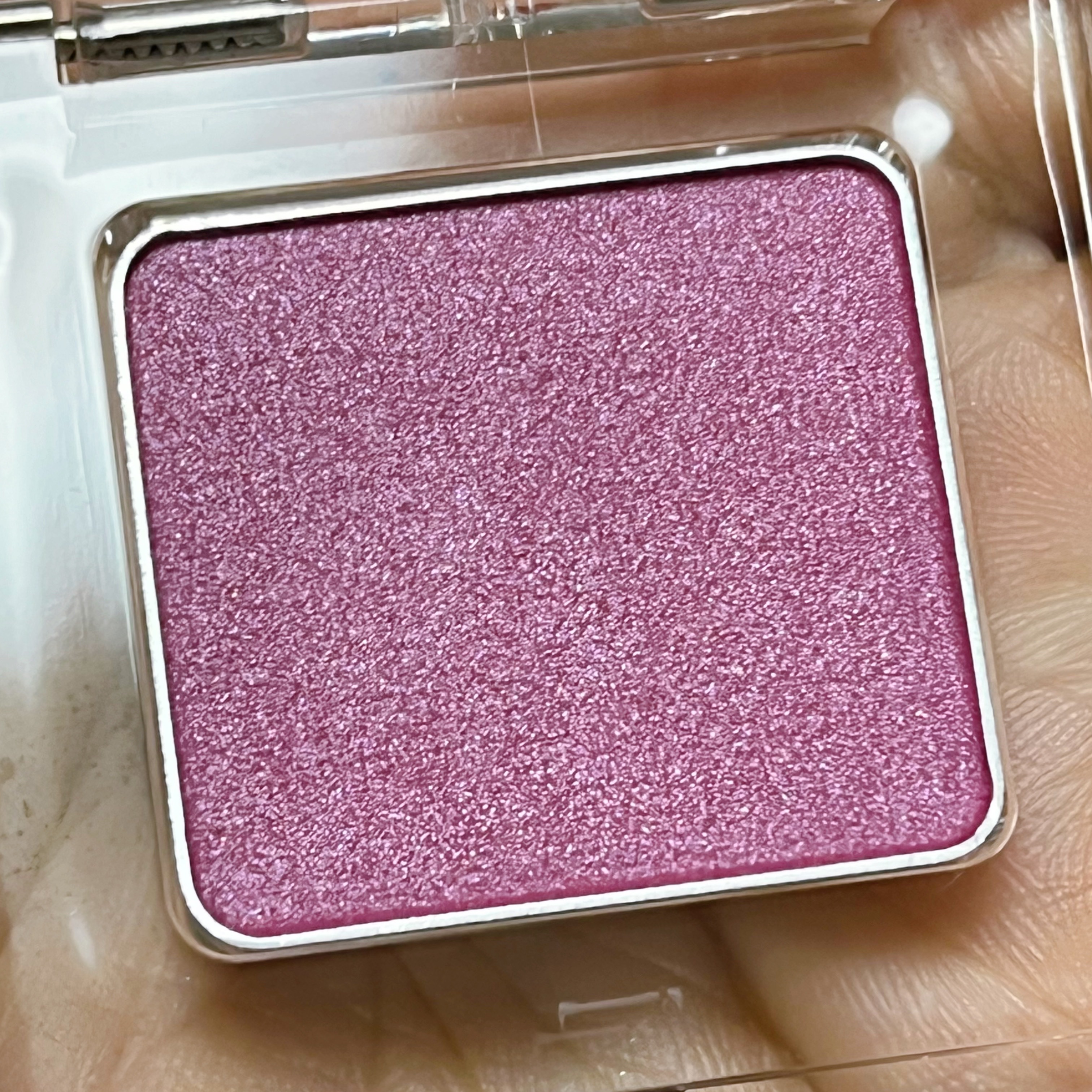 ニュアンスカラー シャドウ peony pink(WEB限定色)/BABYMEE/単色アイシャドウを使ったクチコミ（3枚目）