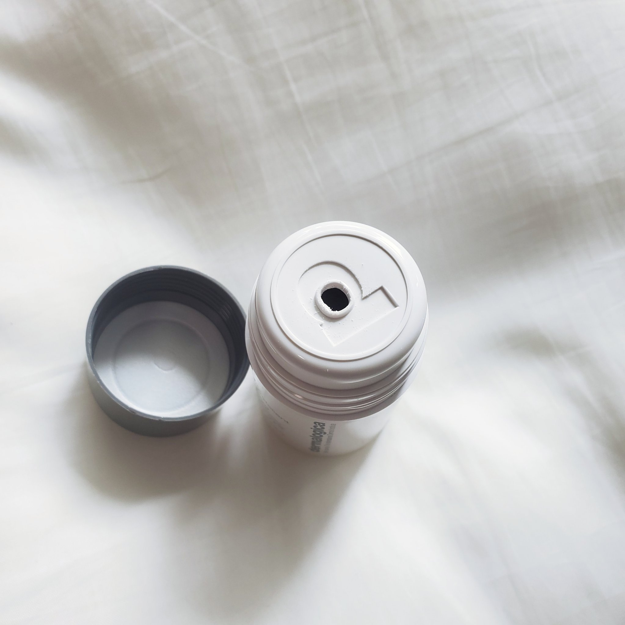 デイリーマイクロフォリエント/ダーマロジカ/洗顔パウダーを使ったクチコミ（3枚目）