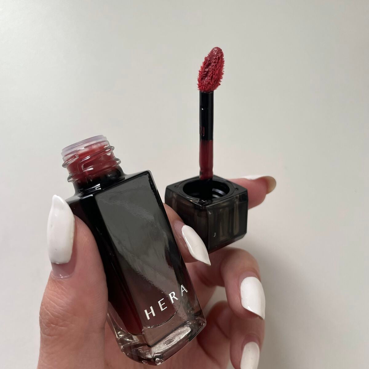 センシュアル フィッティング グロウ ティント/HERA/リップティントを使ったクチコミ(3枚目)