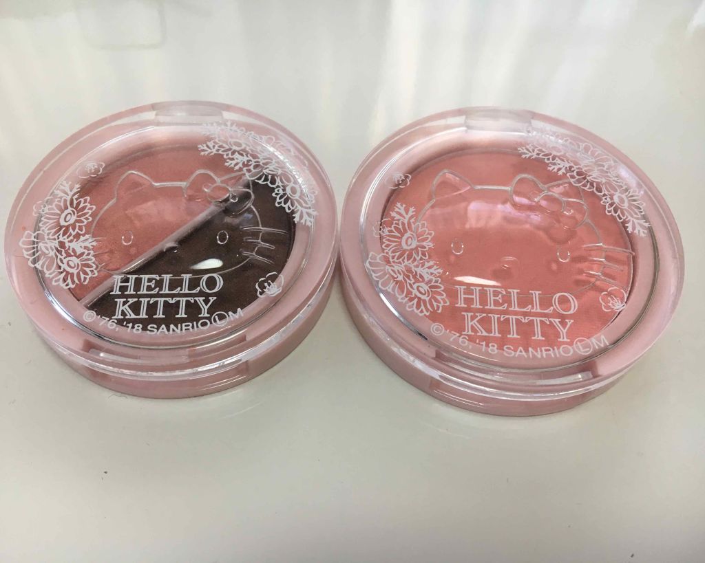 パウダーアイシャドウ ブルーミングキティ/DAISO/アイシャドウパレットを使ったクチコミ（1枚目）