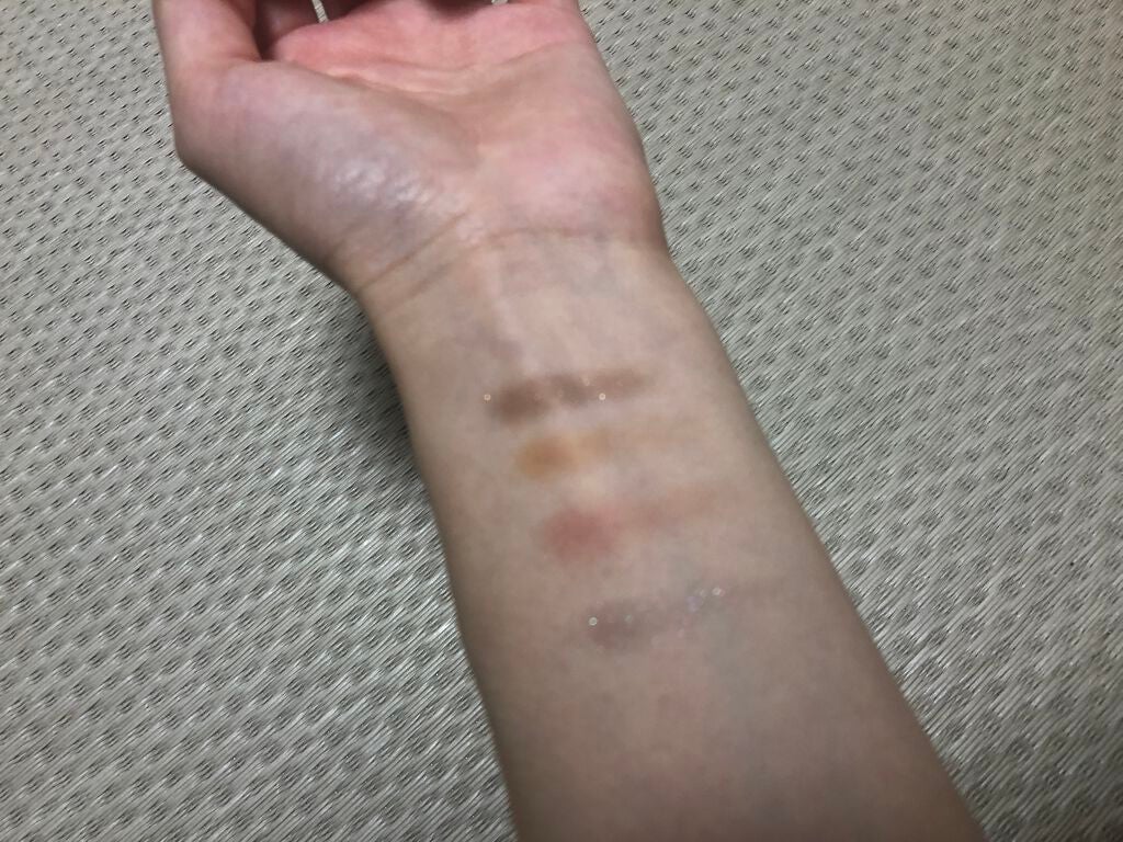 ミネラルクラッシィシャドー/エトヴォス/アイシャドウパレットを使ったクチコミ(2枚目)