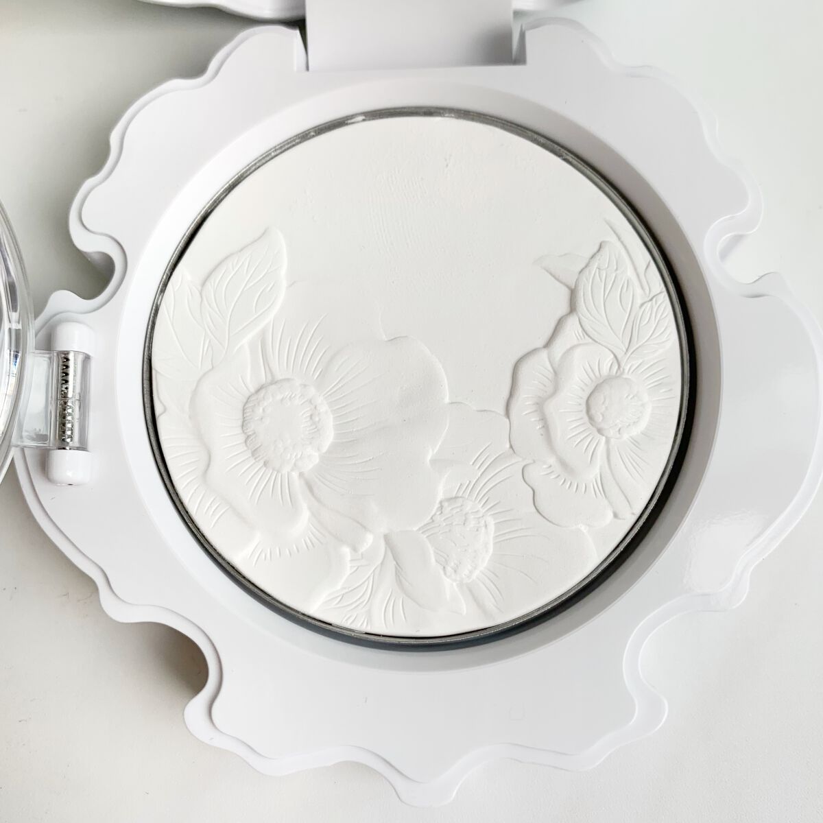 花神シリーズ チークブラッシュ/FlowerKnows/パウダーチークを使ったクチコミ(4枚目)