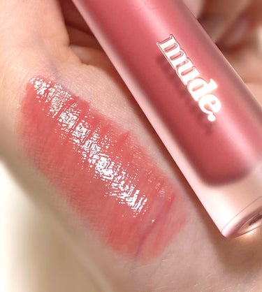 にゅん on LIPS 「mudeの新作ティントのオウンピンク、このカラー可愛すぎて衝撃..」（1枚目）