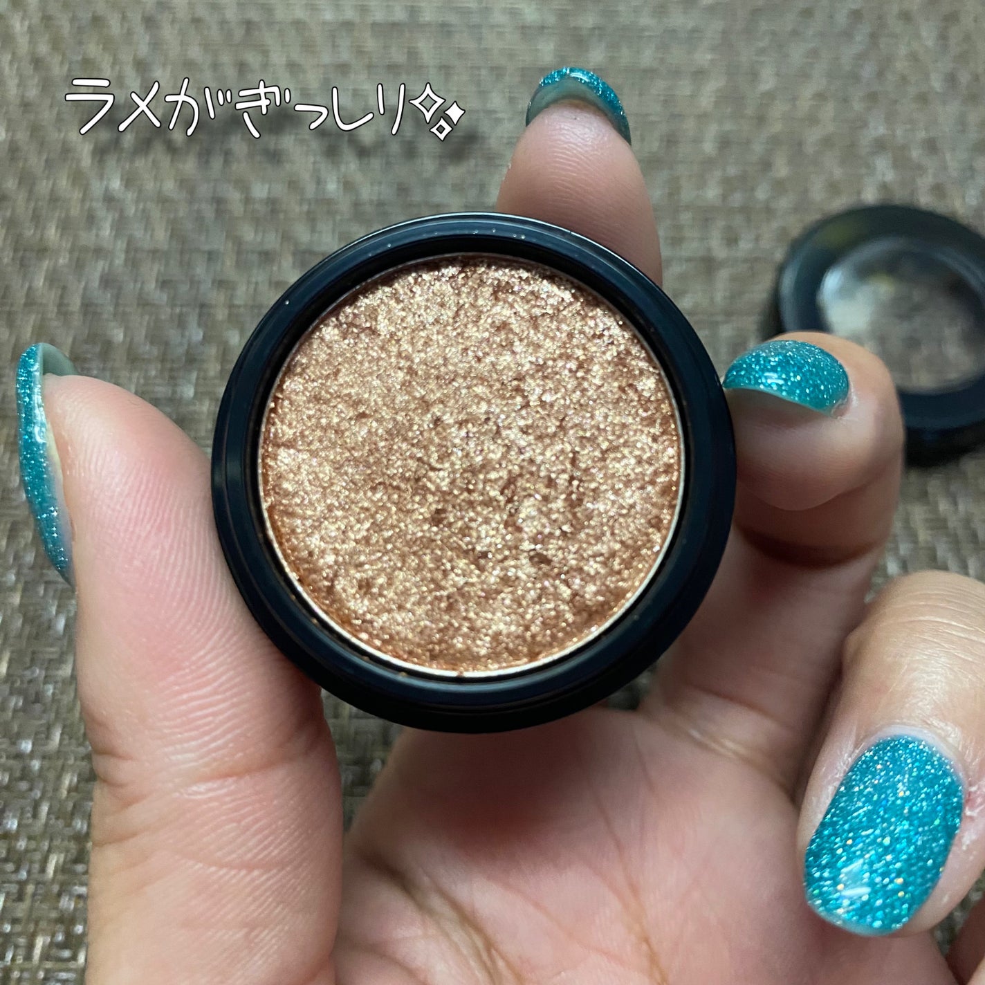 セルフィーフィックスピグメント/Witch's Pouch/単色アイシャドウを使ったクチコミ(3枚目)