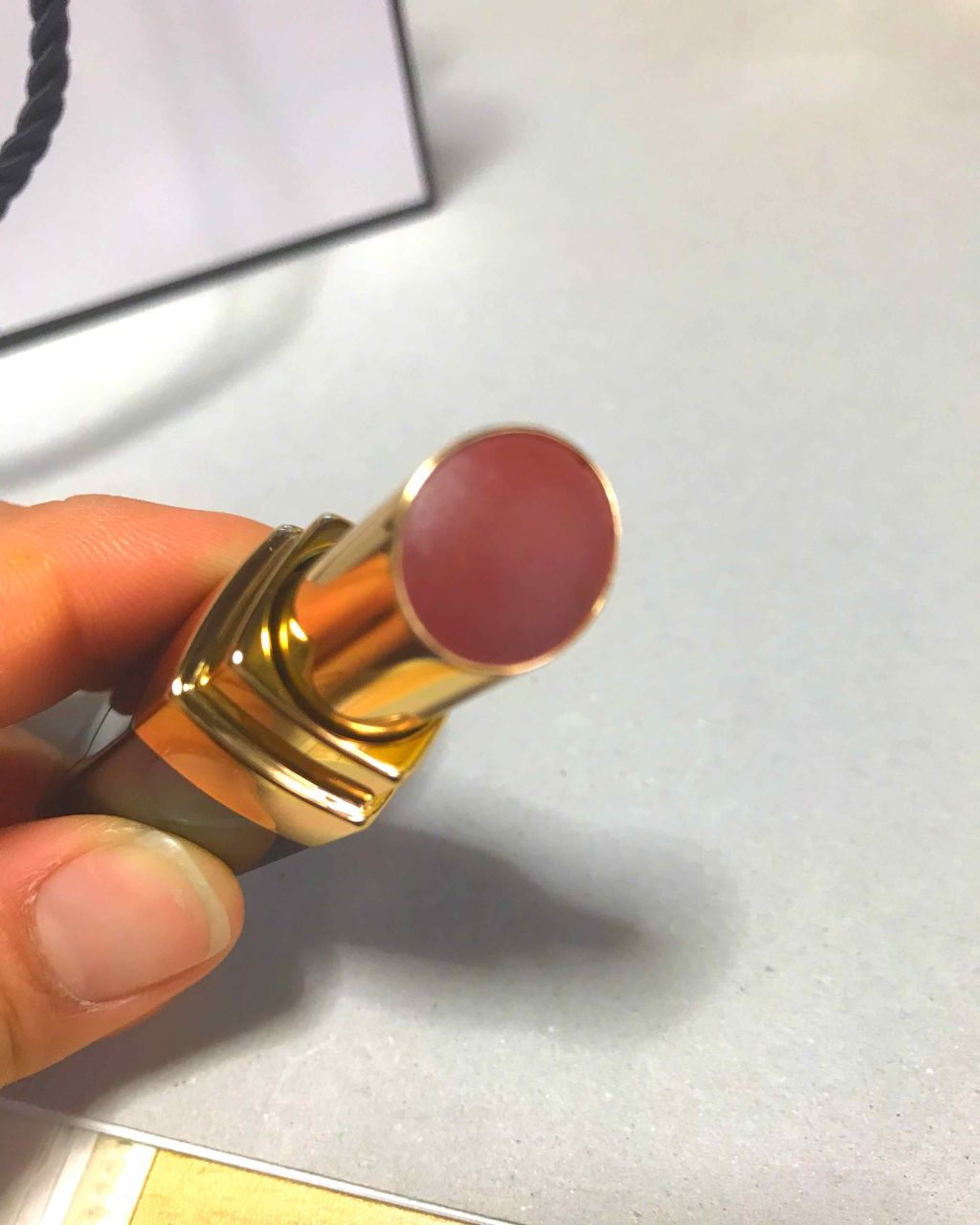 みーさん on LIPS 「気になって購入‼️CHANELのルージュココフラッシュ56番ベ..」(2枚目)